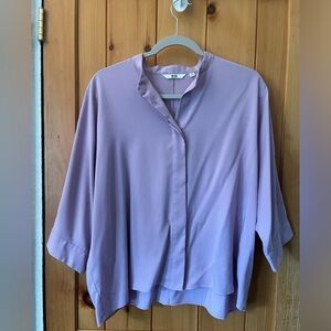 🪻UNIQLO women’s lavender button down blouse | size S 🪻
